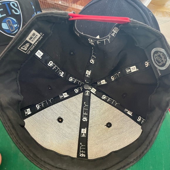 New Era Chicago Blackhawks SnapBack. - Picture 4 of 6